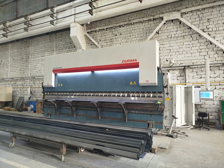 Профессиональная гибка листового металла на станках с ЧПУ