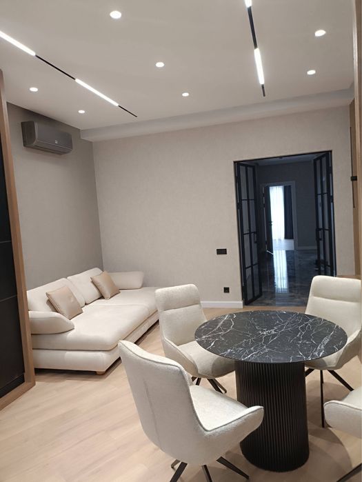 Продается ЖК MILANO 3/4/9 новый ремонт 100м2 / ор 8 роддом