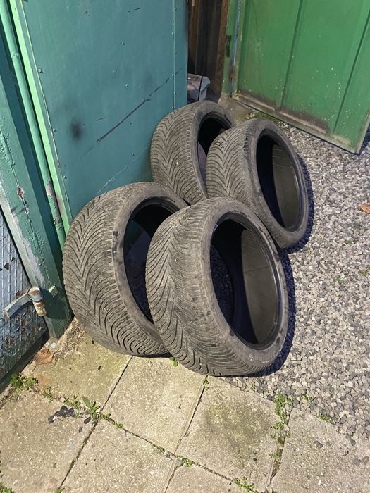 2бр Зимни гуми Bf goodrich 245/40/18