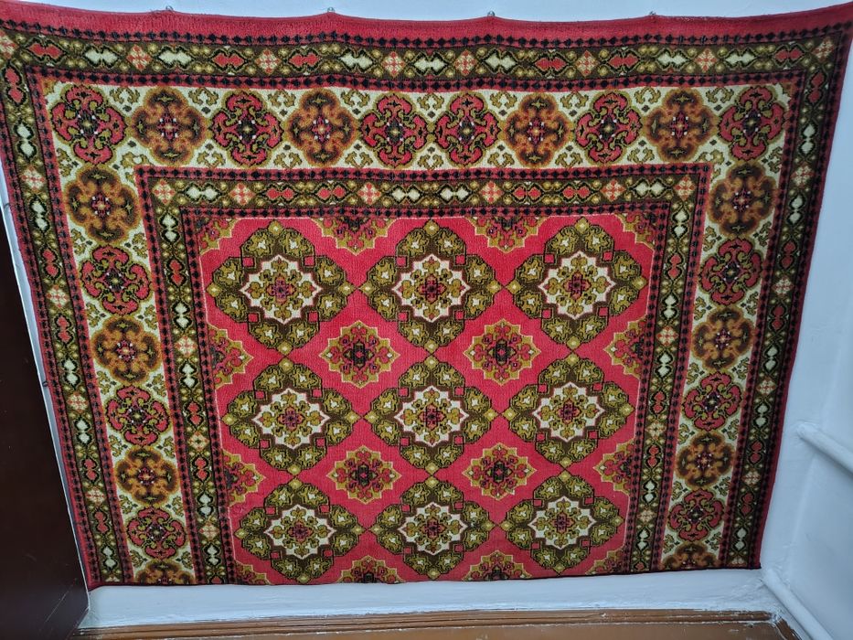 Продам флягу, казан, ковры