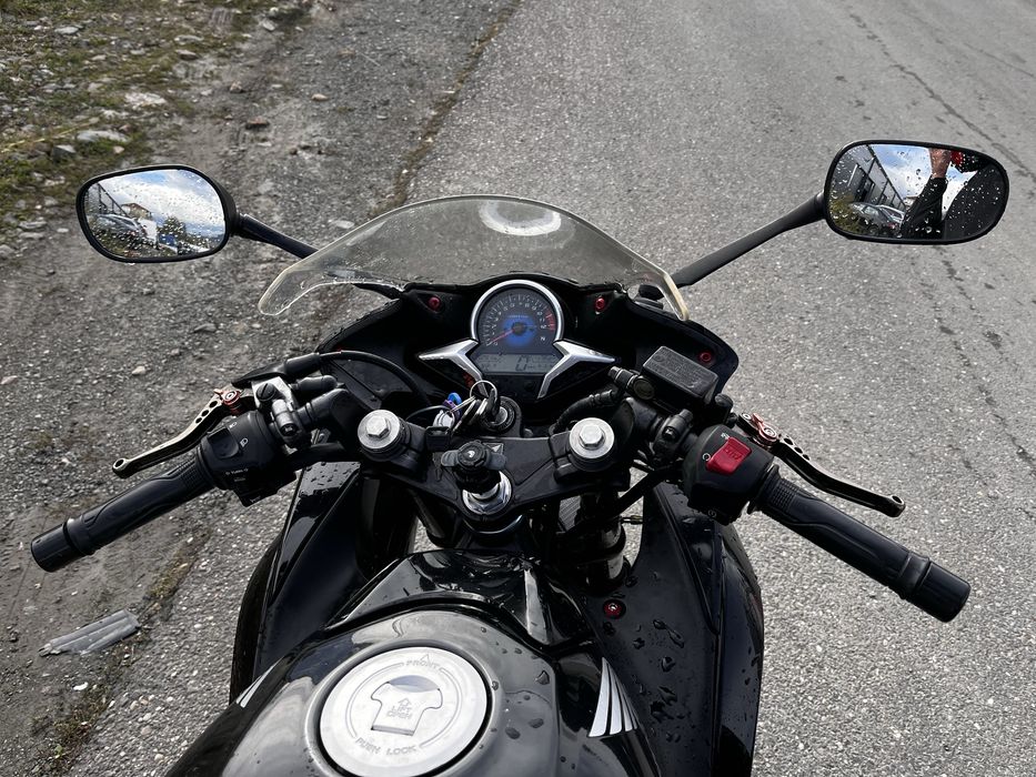 Vand motocicleta HONDA CBR250R