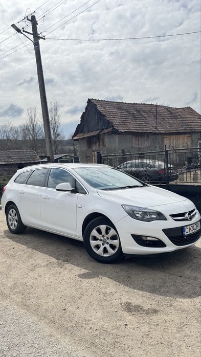 Opel Astra J 2015 , 1.6 Diesel , Impecabila Masina