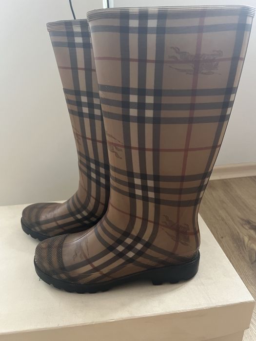 Burberry гумени ботуши размер 38 оригинални