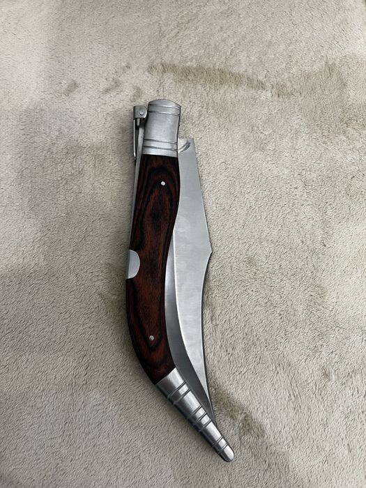 Briceag Spaniol Cricket Cutit