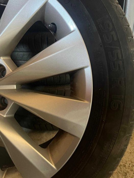 Jante aliaj originale Skoda 16" + anvelope iarna Michelin