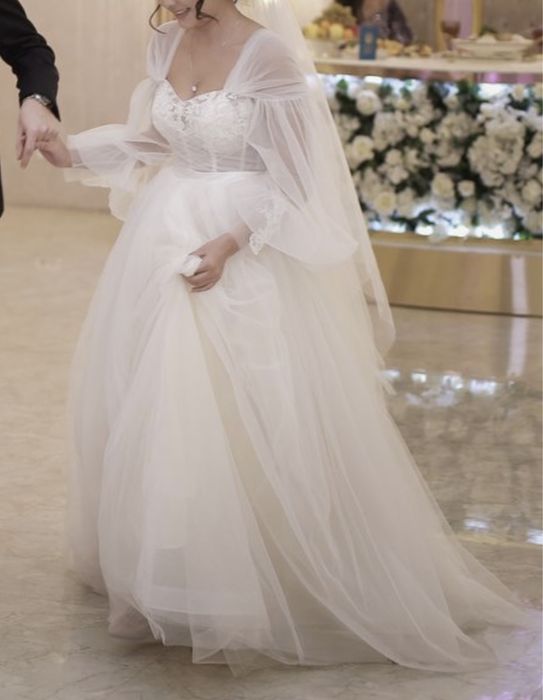 Свадебное платье