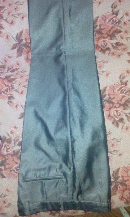 Костюм мужской.Новый.