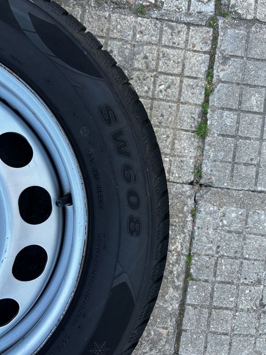 Джанти с гуми vw caddy 205 60 16 5x112