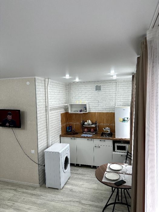 Центр, Аль-Фараби 100.  Час -2000