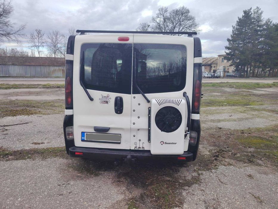 Opel vivaro 1.9 дизел макси база