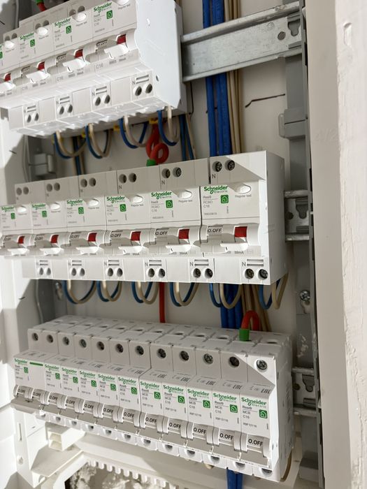 Услуги Электрика 24