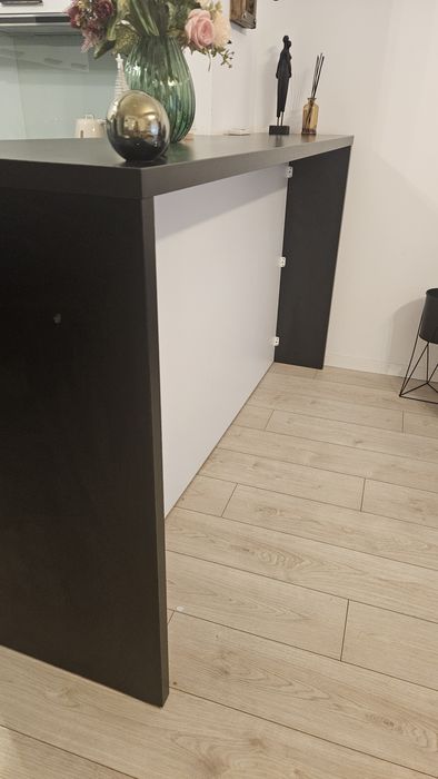 Insula de bucatarie/ living  MDF + 2 scaune