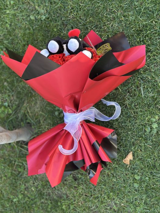 Buchet trandafiri din satin