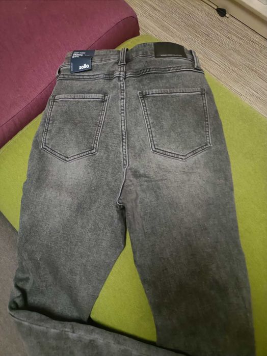 Джинсы утеплённые на девушку 40 р-р