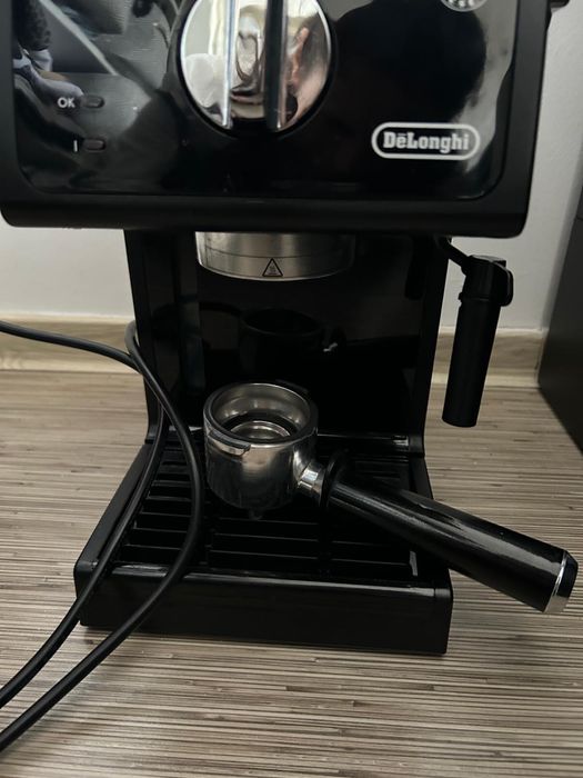 De vanzare espressorDe Longhi