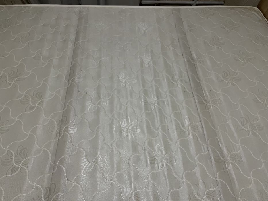 Матрас б/у 160х200