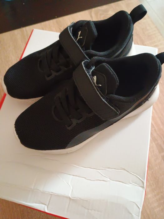 Маратонки Puma .