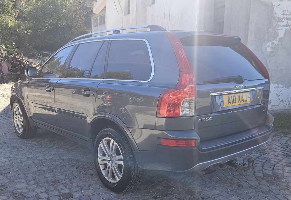 Volvo XC90 2.4d 185к.с. На части