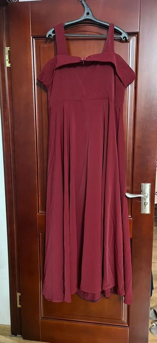 Вечерние платья для женщин