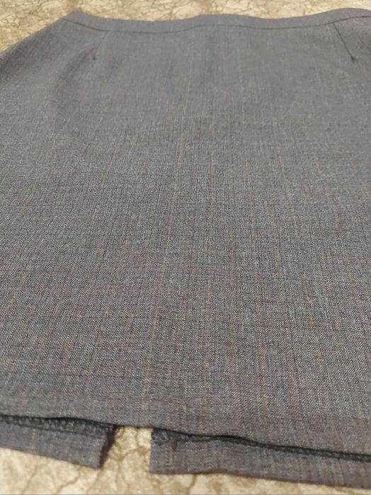 Дамски поли, вталени