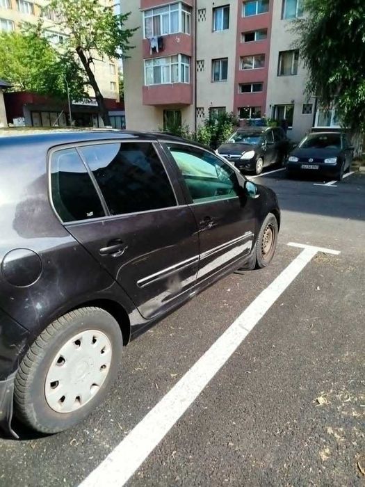 Volkswagen GOLF 5