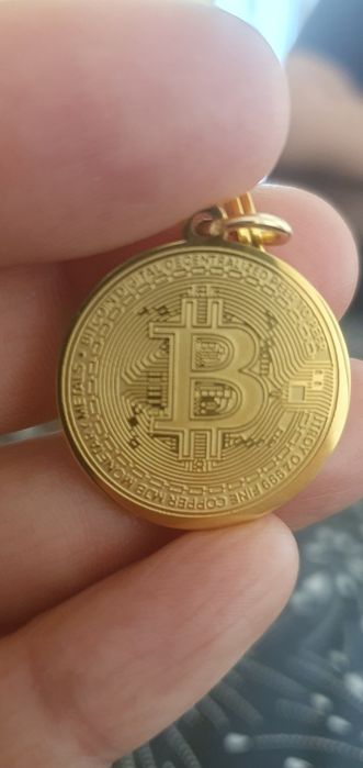 Брелок биткоин криптовалюта