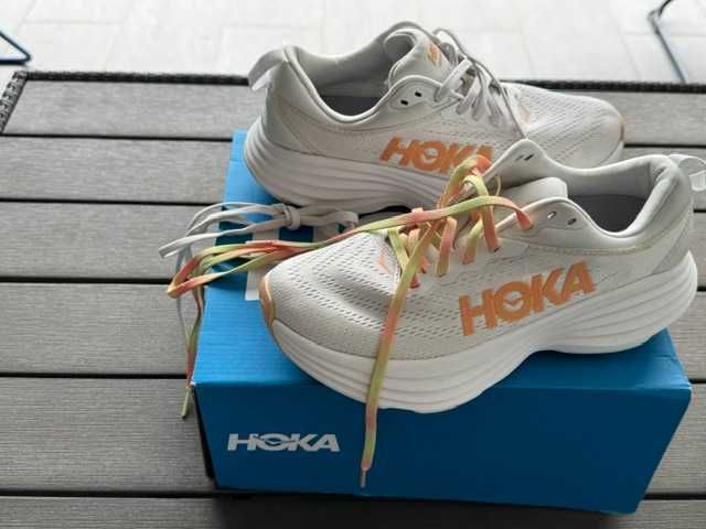 De vanzare adidasi  HOKA BONDI 8- ORIGINALI Purtati foarte putin