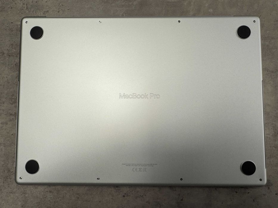 Apple Macbook Pro / M1 PRO / 16 GB RAM / 16 inch / 1TB SSD /  EXCELENT