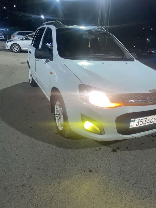 Продаю Калину 2014 года универсал.