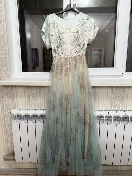 Платье вечернее длинное