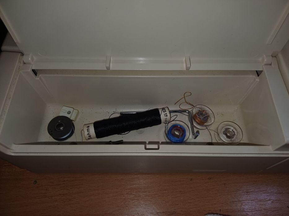 VANDUT Masina cusut PFAFF Hobbymatic 919