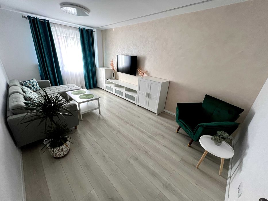 Apartament 3 camere de inchiriat Palas Mall