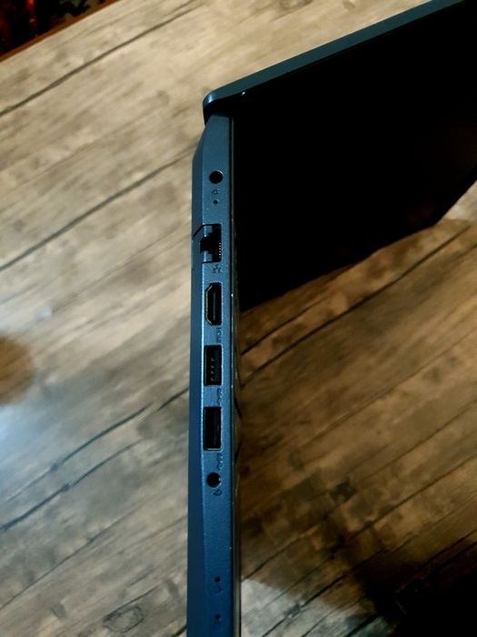 Noutbuk Lenovo  Kelishiladi
