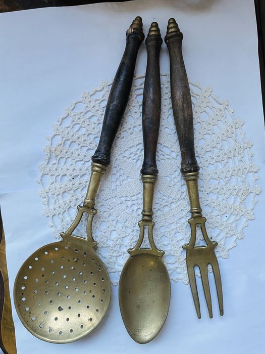 Красиви месингови прибори за готвене от Англия