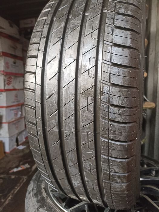 225/55/17 good year летний комплект