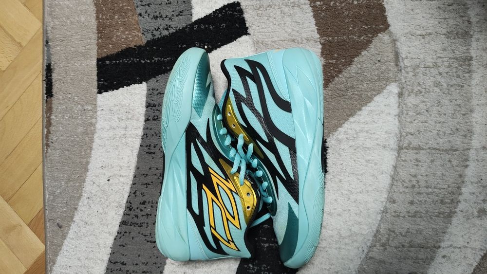 Обувки за баскетбол mb.02 honeycomb