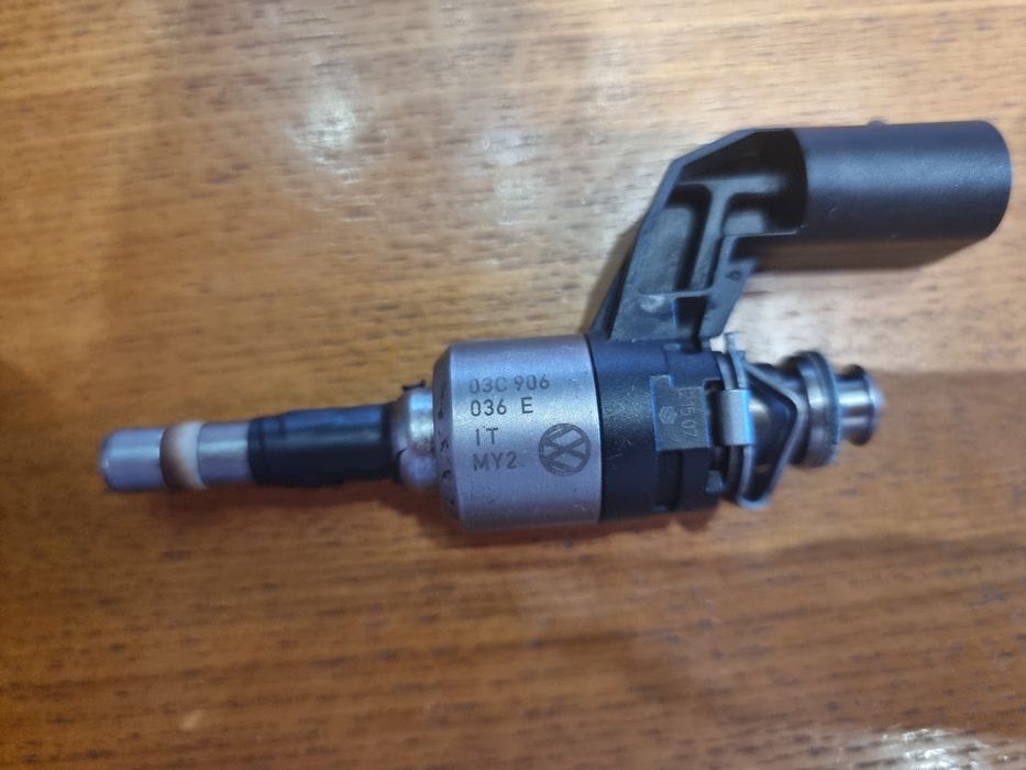 Дюза бензинова  Vw Golf 5 1.4 TSI 140к.с