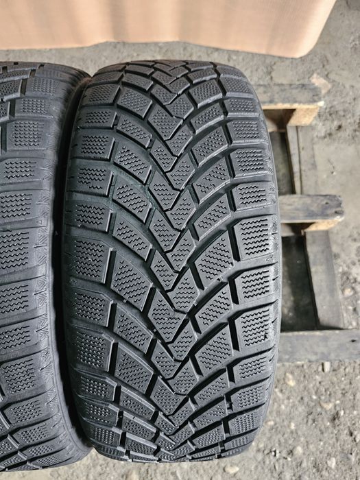 2 anvelope iarna 215 45 17 Delmax 2021