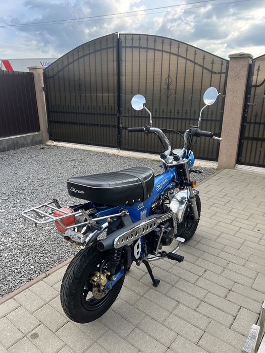 SkyTeam 125cc / Honda dax replica