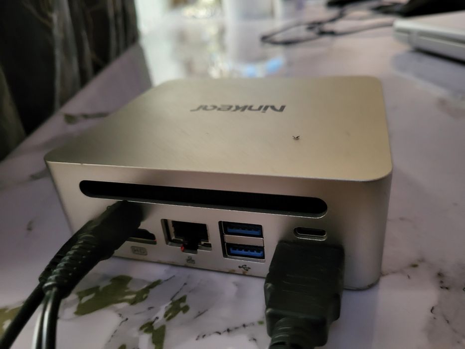 Продам компьютер Ninkear N4