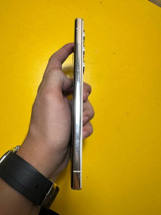 Samsung S23 ultra 256\12 gb