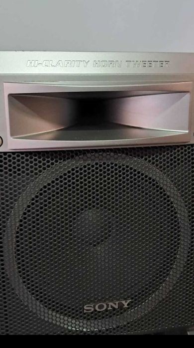 Продават се sony ss-lx9