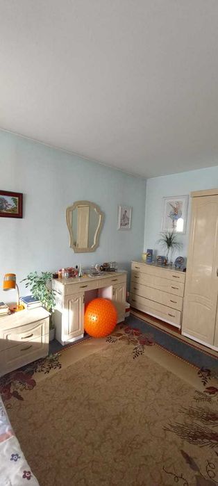 продам спальный гарнитур