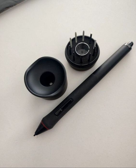 Графический планшет Wacom intuos pro L