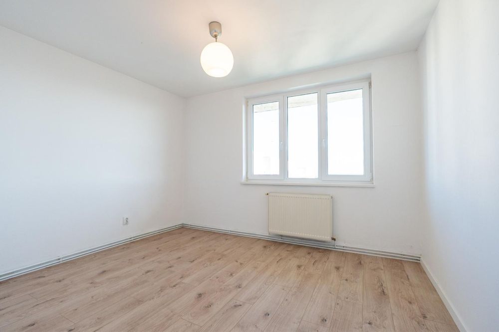 Inchiriez apartament cu doua camere