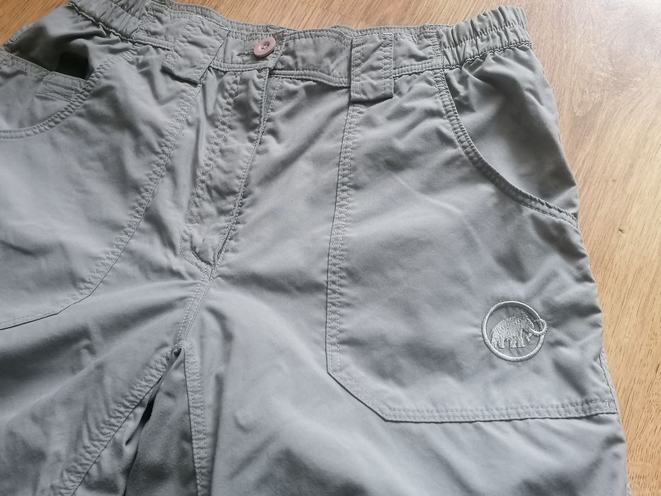 Pantaloni Mammut trekking munte escalada vaude north face salomon nike