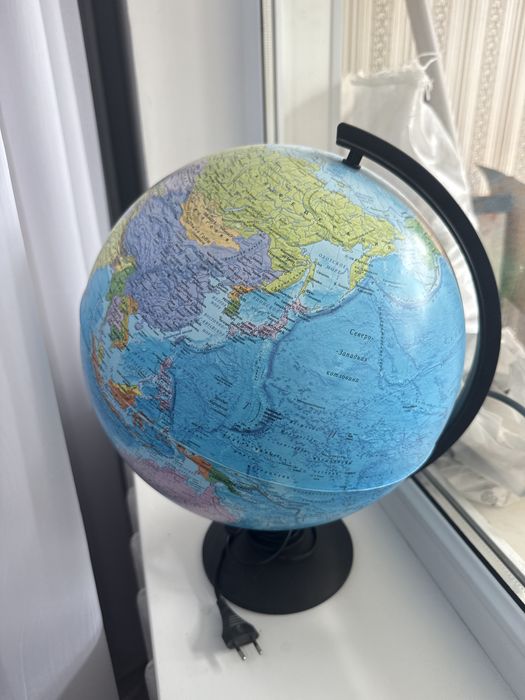 Продам глобус светильник