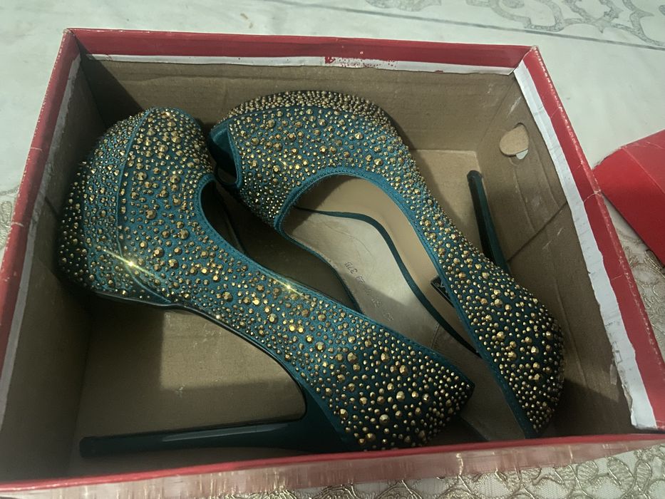 Золушка Туфилки обув