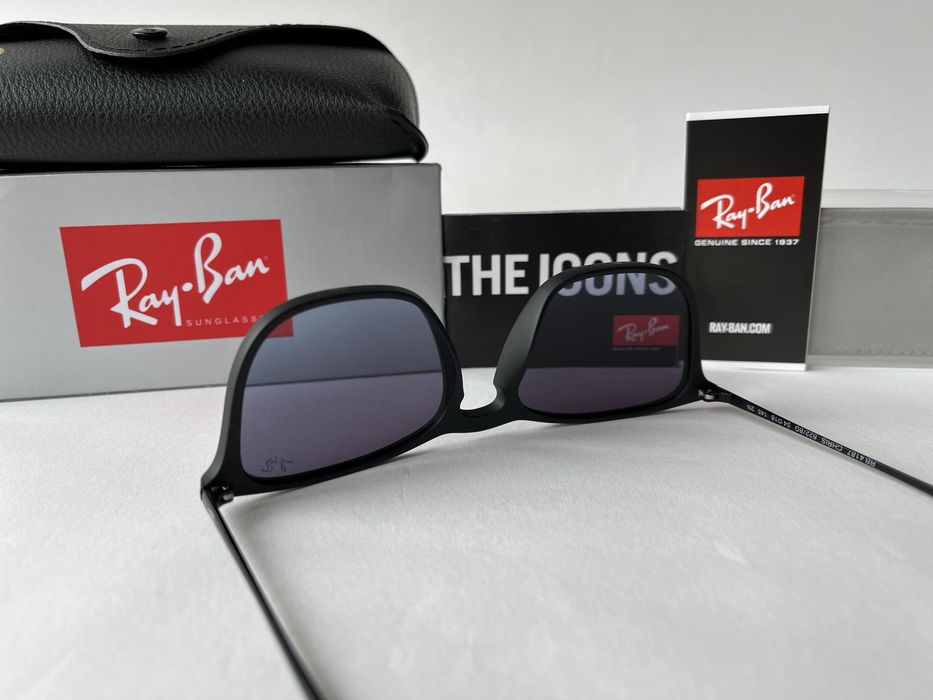 Ochelari de soare Ray Ban 4187 Chris Noi