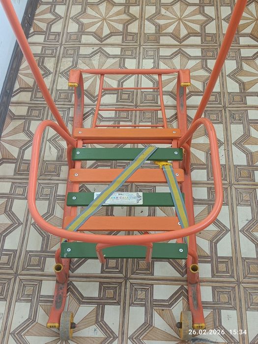 Продам санки в хорошем состоянии